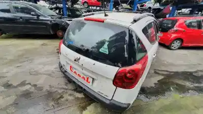 Sloopvoertuig peugeot 207 confort van het jaar 2006 aangedreven 9h02