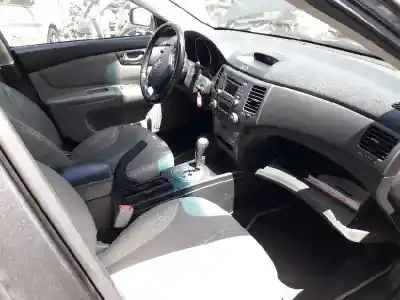 Vehicul casat kia magentis emotion al anului 2006 alimentat d4ea