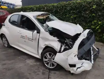 Veículo de Sucata toyota yaris hybrid active do ano 2021 alimentado m15afks