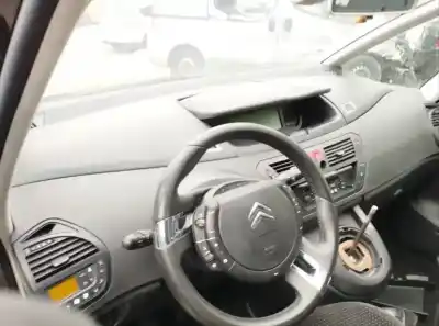 Veículo de Sucata citroen c4 picasso 1.6 blue-hdi fap do ano 2009 alimentado 5fw
