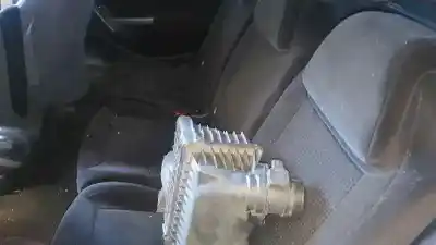 Veículo de Sucata citroen c4 picasso exclusive do ano 2007 alimentado rhj