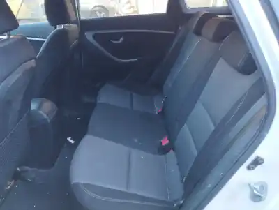 Veículo de Sucata hyundai i30 (gd) style do ano 2012 alimentado d4fb