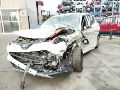 Veicolo di demolizione TOYOTA RAV 4 Advance Hybrid dell'anno 2018 alimentato 2ARFXE