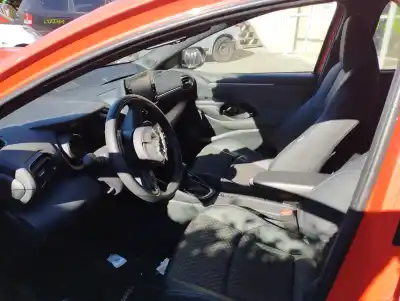 Sloopvoertuig toyota yaris 1.5 16v cat van het jaar 2022 aangedreven m15afxe