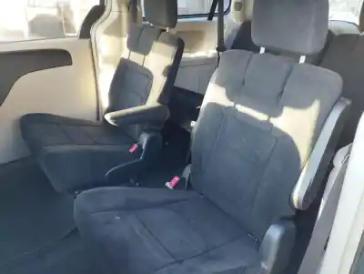 Veicolo di demolizione chrysler grand voyager v (rt) 3.3 dell'anno 2014 alimentato erb