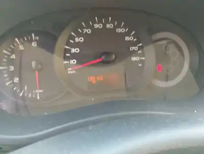 Veicolo di demolizione renault kangoo dynamique acción especial dell'anno 2011 alimentato k9k804