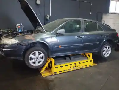 Sloopvoertuig RENAULT LAGUNA II (BG0) Authentique van het jaar 2003 aangedreven F9Q750