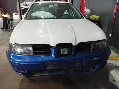 Vehículo de desguace SEAT                                               LEON (1M1)                                                                                                                                                                                                                                                 Stella                                                                                                                                                                                                                                                     del año 2003 con motor AQM