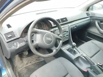 Veicolo di demolizione audi a4 berlina (8e) 1.9 tdi (96kw) dell'anno 2003 alimentato avf