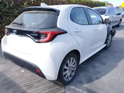 Veículo de Sucata toyota yaris active do ano 2023 alimentado m15afxe
