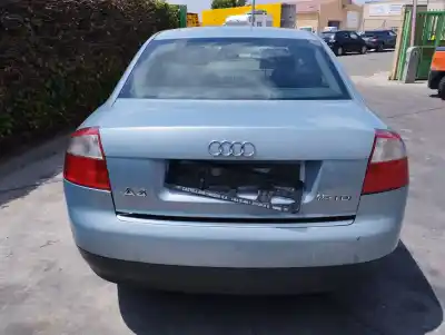 Veículo de Sucata audi a4 berlina (8e) 1.9 tdi (96kw) do ano 2001 alimentado awx