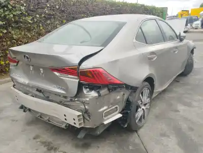 Veículo de Sucata lexus is 250c 2.5 v6 cat do ano 2018 alimentado 2arfse