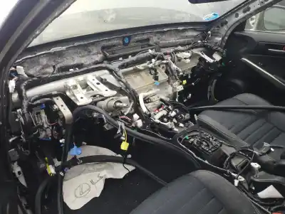 Veículo de Sucata lexus is 250c 2.5 v6 cat do ano 2018 alimentado 2arfse