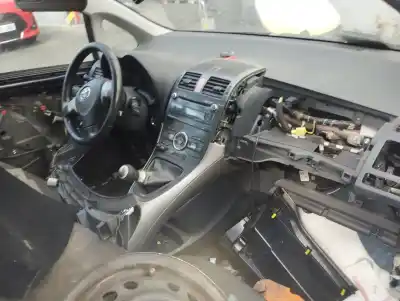 Veículo de Sucata toyota auris (_e15_) 1.6 (zre151_) do ano 2006 alimentado 1zr