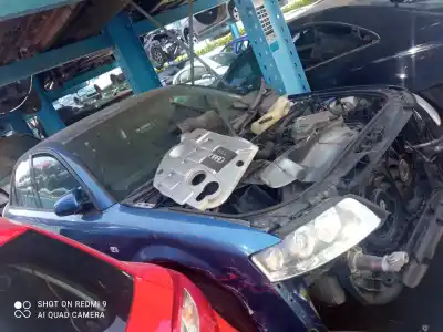 Veículo de Sucata AUDI A4 BERLINA (8E) 1.9 TDI (96kW) do ano 2001 alimentado AWX