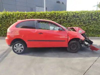 Veículo de Sucata seat ibiza iii (6l1) 1.4 16v do ano 2002 alimentado bby