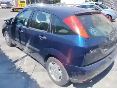 Veículo de Sucata ford focus berlina (cak) 1.6 16v cat do ano 2001 alimentado fydb1a