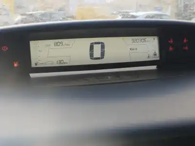 Veículo de Sucata citroen c4 berlina collection do ano 2006 alimentado 9hy