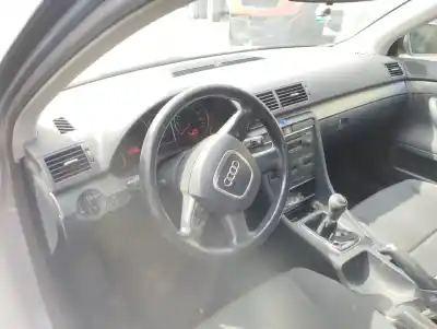 Veicolo di demolizione audi a4 berlina (8e) 2.0 tdi 16v (103kw) dell'anno 2005 alimentato blb