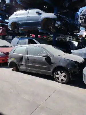 Sloopvoertuig VOLKSWAGEN POLO (9N1) 1.4 16V van het jaar 2003 aangedreven 