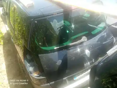 Scrapping Vehicle renault scenic ii authentique of the year 2006 powered m9r700