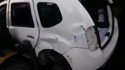 Veículo de Sucata dacia duster ambiance 4x2 do ano 2011 alimentado k9k894