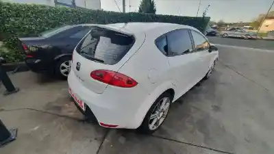 Véhicule à la ferraille SEAT LEON (1P1) Stylance / Style de l'année 2008 alimenté BLS