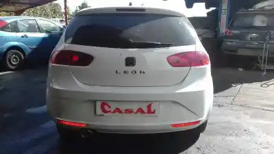Veicolo di demolizione SEAT LEON (1P1) Reference dell'anno 2011 alimentato CAYC