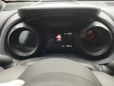 Sloopvoertuig toyota yaris hybrid active van het jaar 2022 aangedreven m15afxe