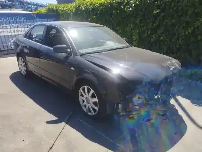 Veículo de Sucata audi a4 berlina (8e) 2.0 tdi 16v (103kw) do ano 2006 alimentado bre
