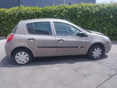 Здавання транспортного засобу renault                                            clio iii                                                                                                                                                                                                                                                   exception                                                                                                                                                                                                                                                  року 2010 потужний d4f740
