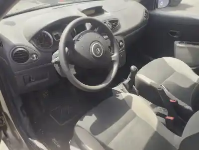 Здавання транспортного засобу renault                                            clio iii                                                                                                                                                                                                                                                   exception                                                                                                                                                                                                                                                  року 2010 потужний d4f740