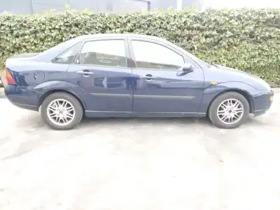 Veículo de Sucata FORD FOCUS BERLINA (CAK) 2.0 16V CAT do ano 1999 alimentado EDDB