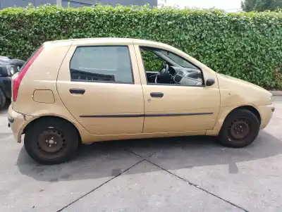 Veículo de Sucata fiat punto berlina (188) 1.2 8v dynamic do ano 2004 alimentado 188a4000