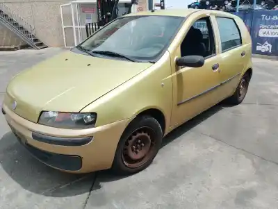 Veículo de Sucata fiat punto berlina (188) 1.2 8v dynamic do ano 2004 alimentado 188a4000