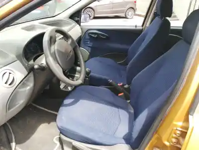 Veículo de Sucata fiat punto berlina (188) 1.2 8v dynamic do ano 2004 alimentado 188a4000