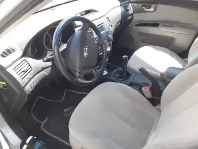 Veículo de Sucata kia magentis ex ii do ano 2006 alimentado d4ea