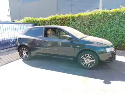 Scrapping Vehicle FIAT STILO (192) 1.8 16V CAT of the year 2004 powered 192A4000