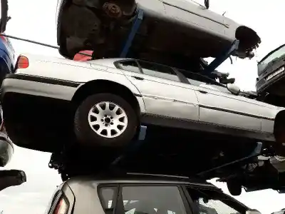 Veículo de Sucata BMW SERIE 7 (E38) 740d Automático do ano 2000 alimentado 39-8D-1