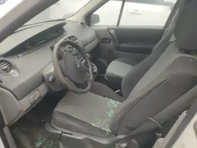 Scrapping Vehicle renault scenic ii 1.5 dci diesel of the year 2004 powered k9k728