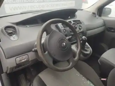 Scrapping Vehicle renault scenic ii 1.5 dci diesel of the year 2004 powered k9k728