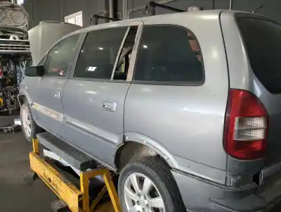 Sloopvoertuig opel zafira a elegance van het jaar 2005 aangedreven y20dth