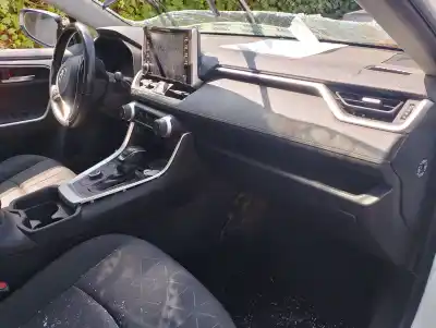 Veículo de Sucata toyota rav4 hybrid 4x2 advance do ano 2021 alimentado a25afxs