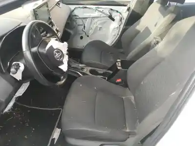 Vehicul casat toyota corolla (e21) hybrid advance al anului 2019 alimentat 2zrfxe