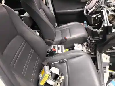 Veicolo di demolizione lexus nx (_z1_) 300h awd (ayz15) dell'anno 2017 alimentato 2arfxe