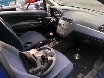 Veicolo di demolizione fiat punto berlina (188) 1.2 8v dynamic dell'anno 0 alimentato 199a3000