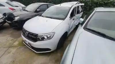 Veículo de Sucata dacia sandero ambiance do ano 2018 alimentado 