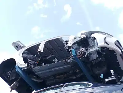 Veicolo di demolizione toyota yaris active dell'anno 2023 alimentato m15afks