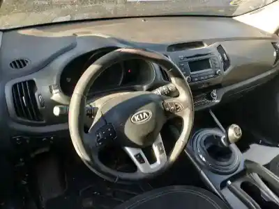 Scrapping Vehicle kia sportage drive 4x4 of the year 2012 powered d4fd