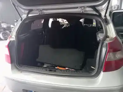 Scrapping Vehicle bmw 1 (e87) 120 d of the year 2005 powered m47 d20 (204d4)